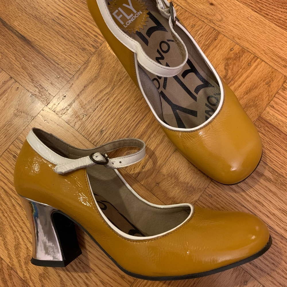 Fly London mary janes 39 (8-8.5) patent leather